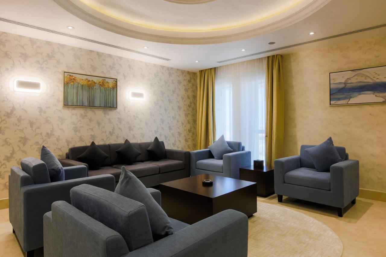 The Proud Hotel الخبر المظهر الخارجي الصورة